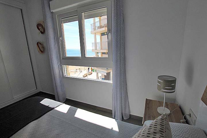 Апартаменты Apartamento Primera Linea Playa Centro De Guardamar Гвардамар-дель-Сегура Экстерьер фото