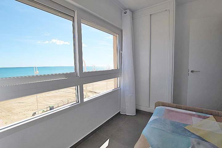 Апартаменты Apartamento Primera Linea Playa Centro De Guardamar Гвардамар-дель-Сегура Экстерьер фото