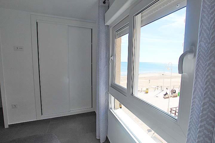 Апартаменты Apartamento Primera Linea Playa Centro De Guardamar Гвардамар-дель-Сегура Экстерьер фото